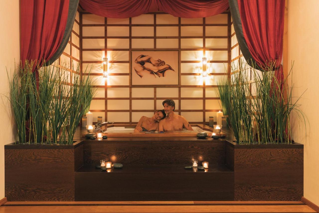 Wellnesshotel ...Liebes Rot-Flueh ハルデンゼー エクステリア 写真
